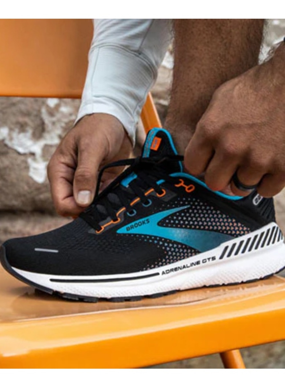 Brooks Adrenaline GTS  22 men size 10.5 Athletic Shoes - Black, Teal, Orange